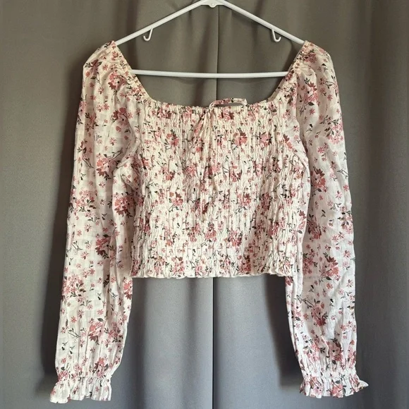 American Eagle Flower Top - Picture 1 of 2